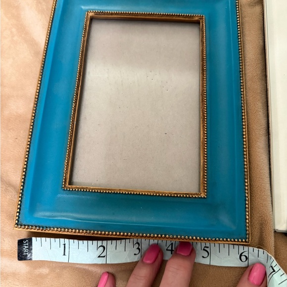 Set of 2 Elegant Turquoise and White Picture Frame Set - Picture 3 of 4